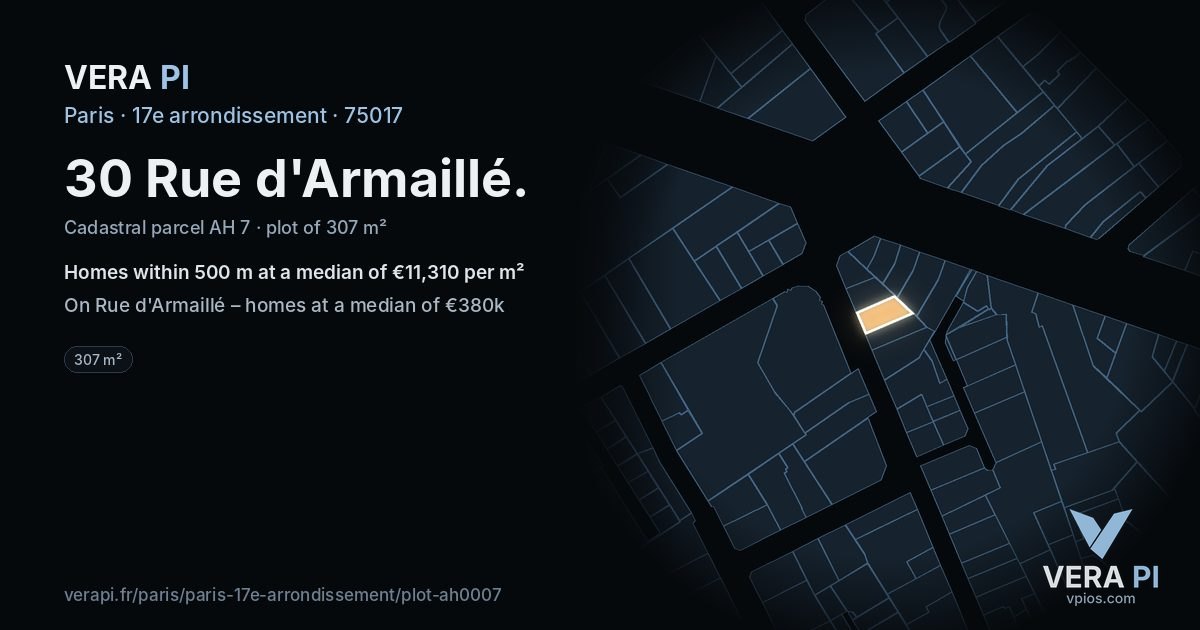 30 Rue d'Armaillé, 17e arrondissement at night – the plot lit, the parcels around coloured by the prices near them