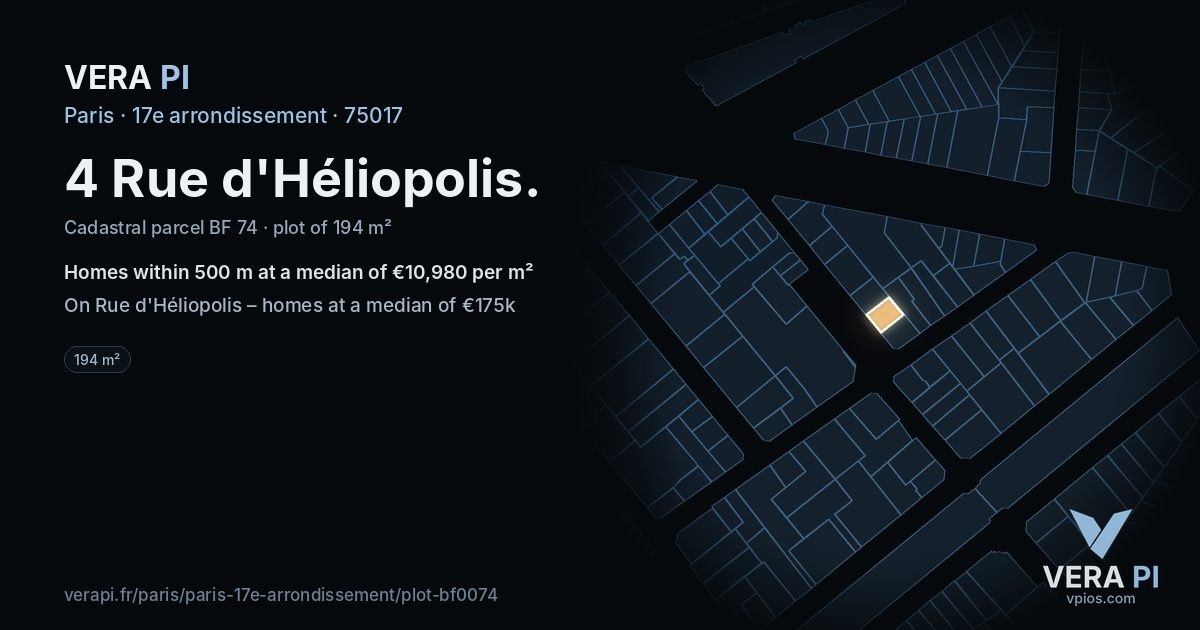 4 Rue d'Héliopolis, 17e arrondissement at night – the plot lit, the parcels around coloured by the prices near them