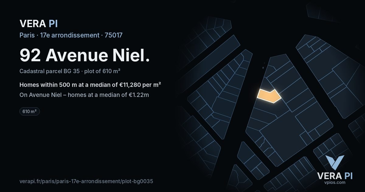 92 Avenue Niel, 17e arrondissement at night – the plot lit, the parcels around coloured by the prices near them