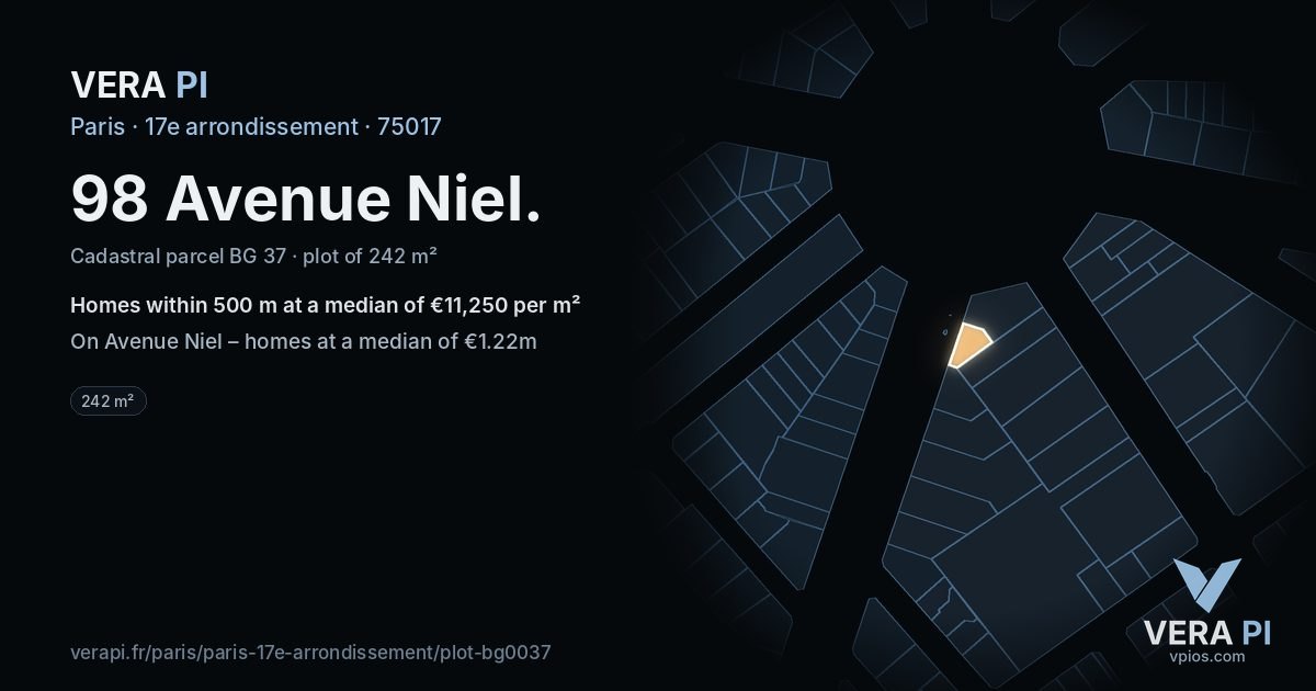 98 Avenue Niel, 17e arrondissement at night – the plot lit, the parcels around coloured by the prices near them