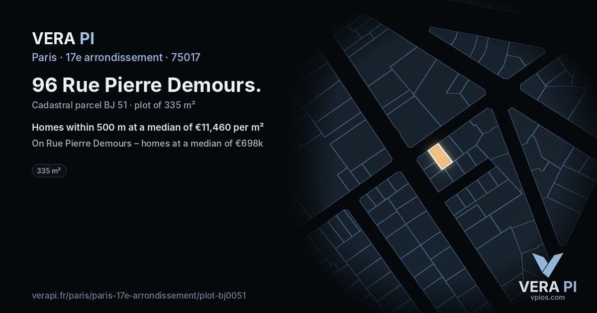 96 Rue Pierre Demours, 17e arrondissement at night – the plot lit, the parcels around coloured by the prices near them