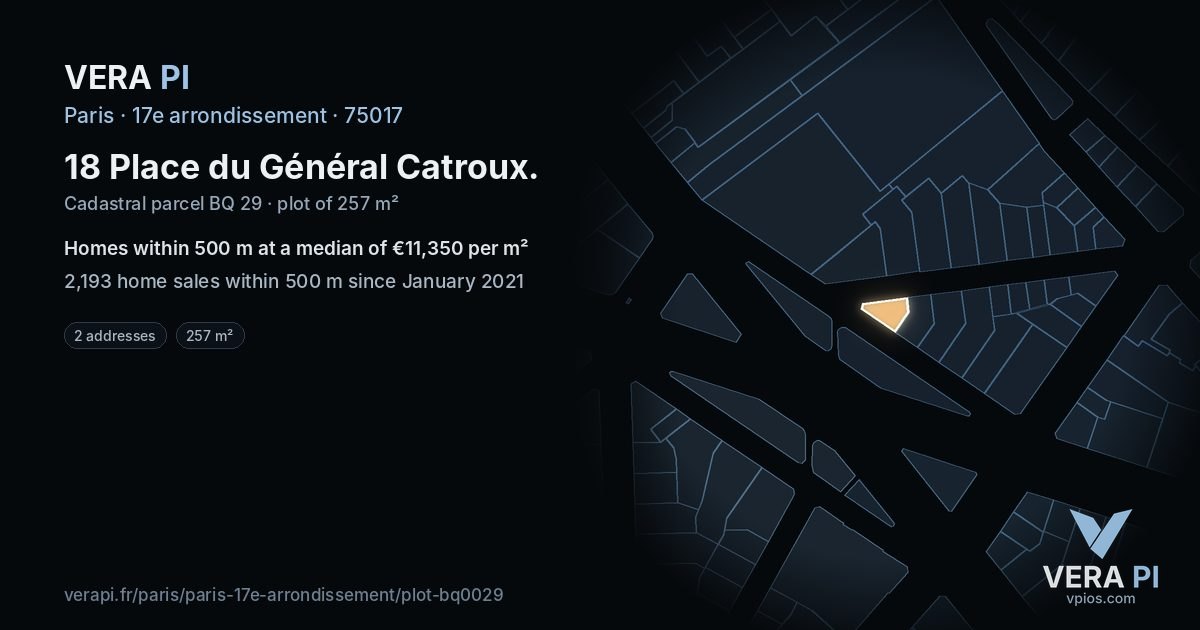 18 Place du Général Catroux, 17e arrondissement at night – the plot lit, the parcels around coloured by the prices near them