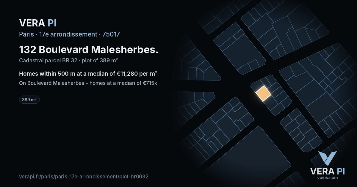 132 Boulevard Malesherbes, 17e arrondissement at night – the plot lit, the parcels around coloured by the prices near them