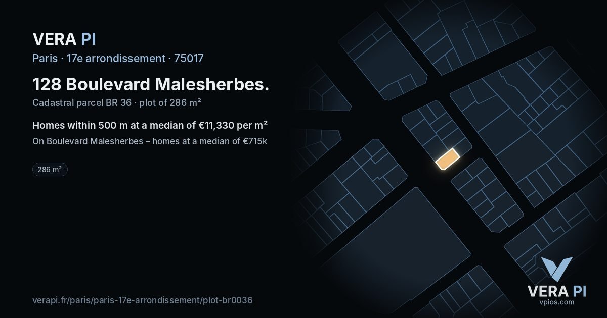 128 Boulevard Malesherbes, 17e arrondissement at night – the plot lit, the parcels around coloured by the prices near them