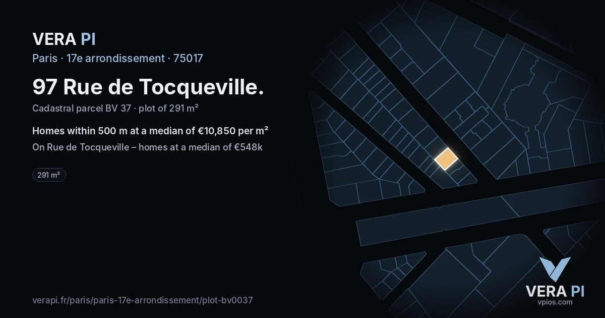 97 Rue de Tocqueville, 17e arrondissement at night – the plot lit, the parcels around coloured by the prices near them