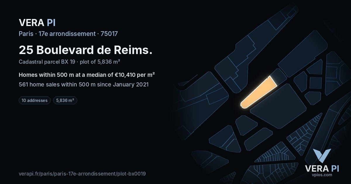 25 Boulevard de Reims, 17e arrondissement at night – the plot lit, the parcels around coloured by the prices near them