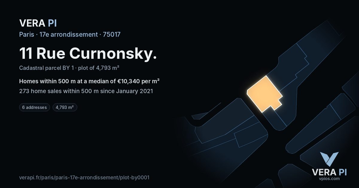 11 Rue Curnonsky, 17e arrondissement at night – the plot lit, the parcels around coloured by the prices near them