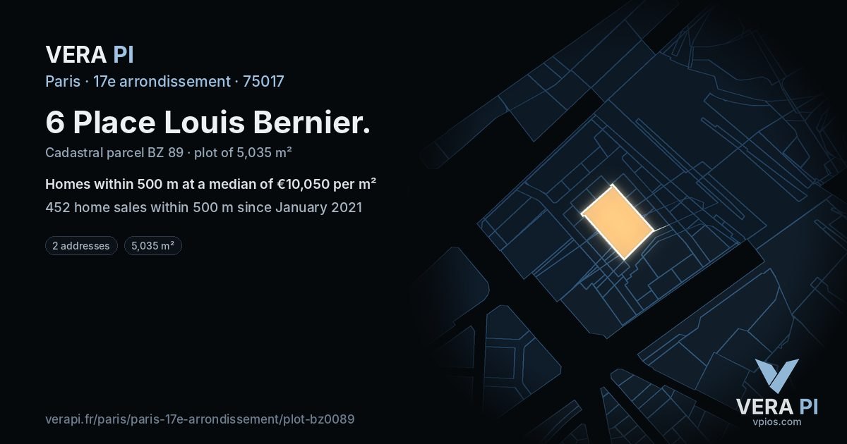 6 Place Louis Bernier, 17e arrondissement at night – the plot lit, the parcels around coloured by the prices near them