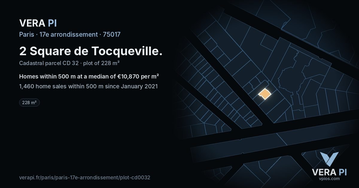 2 Square de Tocqueville, 17e arrondissement at night – the plot lit, the parcels around coloured by the prices near them