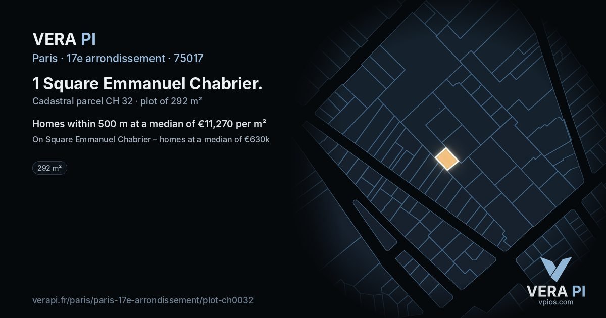 1 Square Emmanuel Chabrier, 17e arrondissement at night – the plot lit, the parcels around coloured by the prices near them