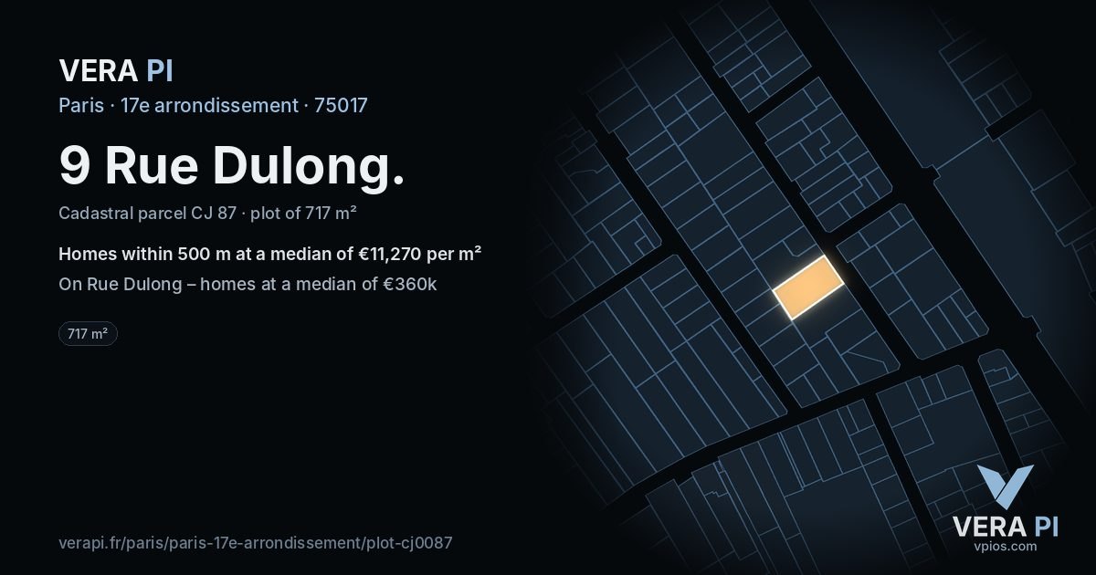 9 Rue Dulong, 17e arrondissement at night – the plot lit, the parcels around coloured by the prices near them
