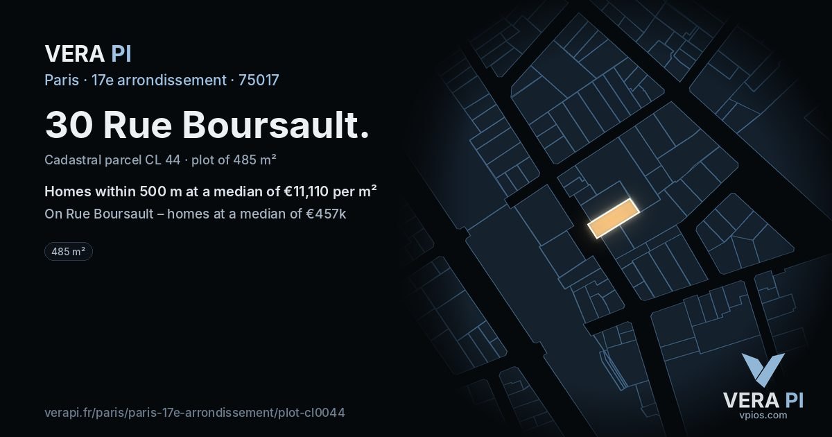 30 Rue Boursault, 17e arrondissement at night – the plot lit, the parcels around coloured by the prices near them