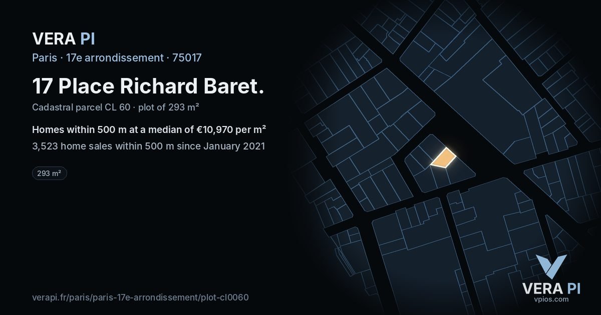 17 Place Richard Baret, 17e arrondissement at night – the plot lit, the parcels around coloured by the prices near them