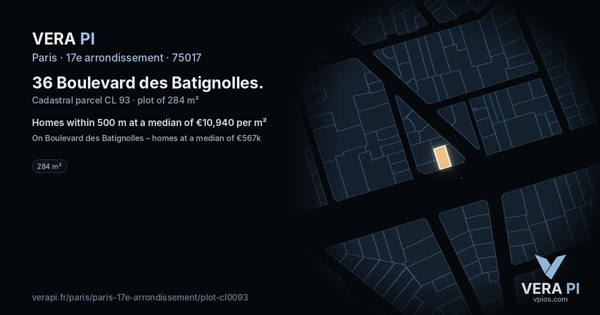 36 Boulevard des Batignolles, 17e arrondissement at night – the plot lit, the parcels around coloured by the prices near them