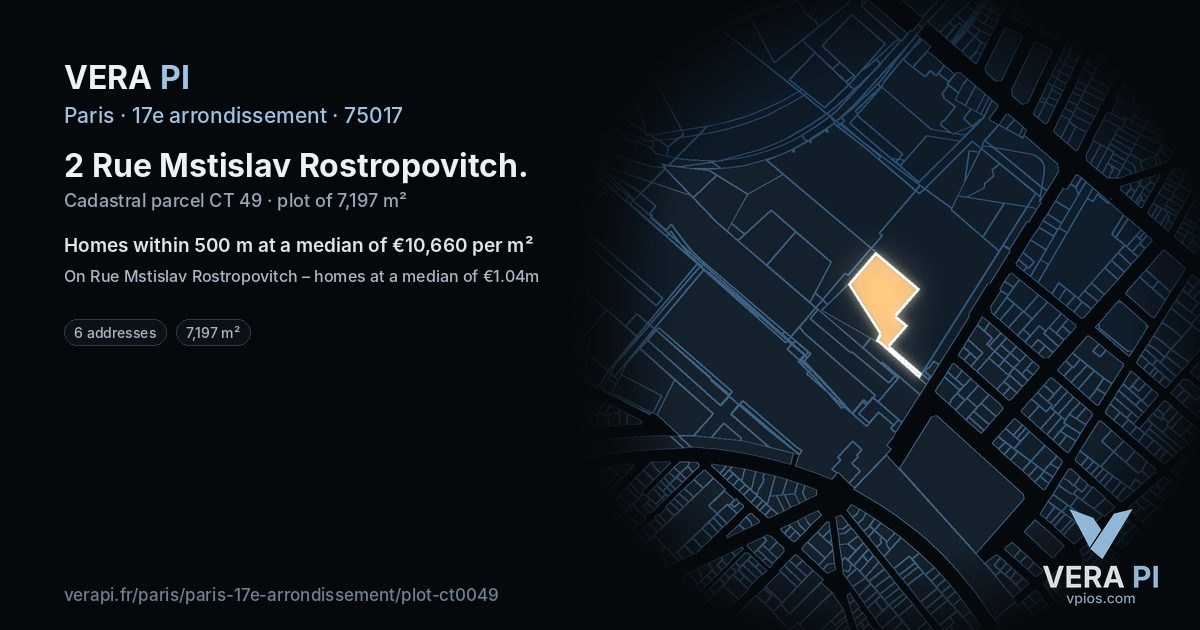 2 Rue Mstislav Rostropovitch, 17e arrondissement at night – the plot lit, the parcels around coloured by the prices near them
