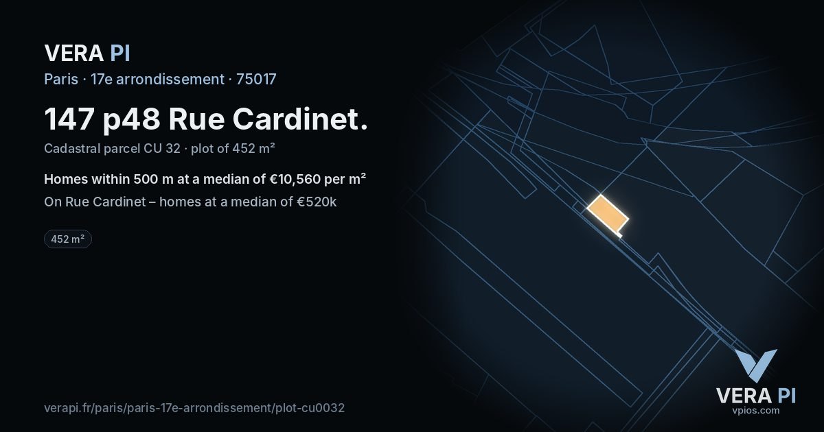 147 p48 Rue Cardinet, 17e arrondissement at night – the plot lit, the parcels around coloured by the prices near them
