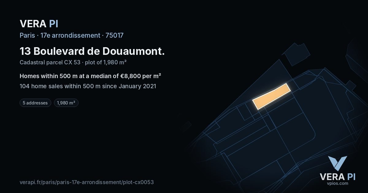 13 Boulevard de Douaumont, 17e arrondissement at night – the plot lit, the parcels around coloured by the prices near them