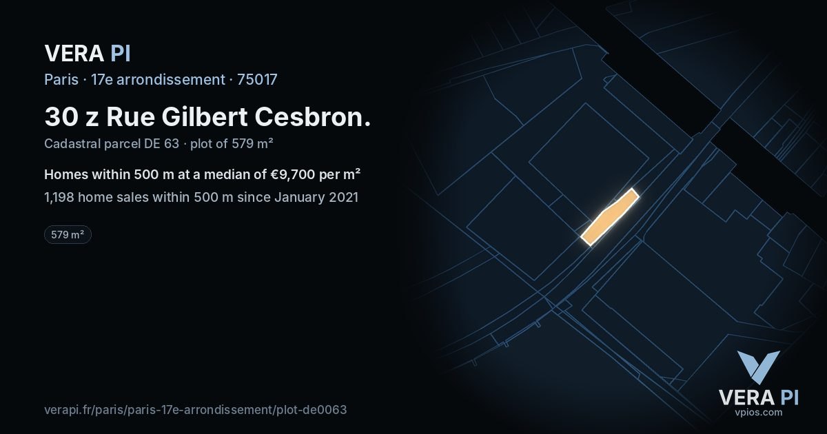 30 z Rue Gilbert Cesbron, 17e arrondissement at night – the plot lit, the parcels around coloured by the prices near them