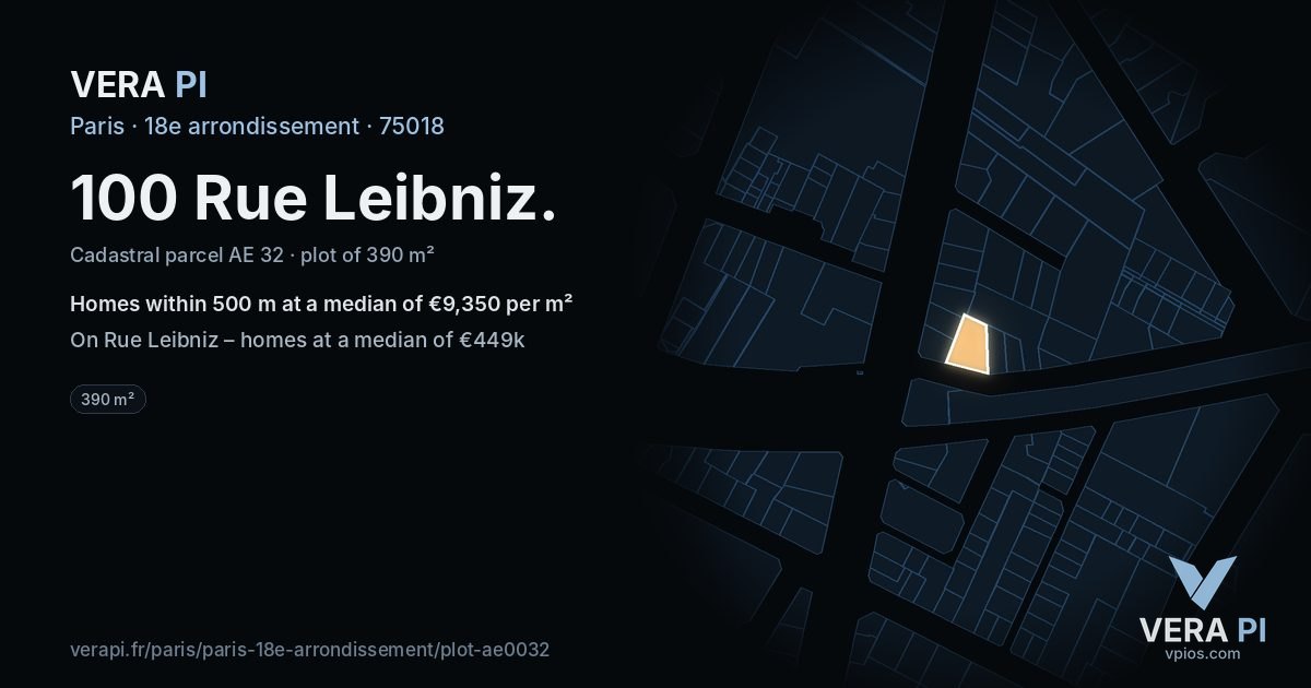 100 Rue Leibniz, 18e arrondissement at night – the plot lit, the parcels around coloured by the prices near them