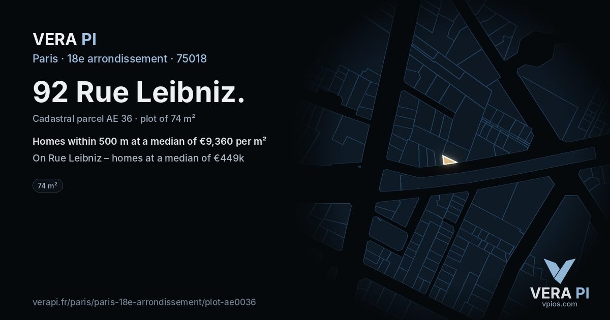 92 Rue Leibniz, 18e arrondissement at night – the plot lit, the parcels around coloured by the prices near them