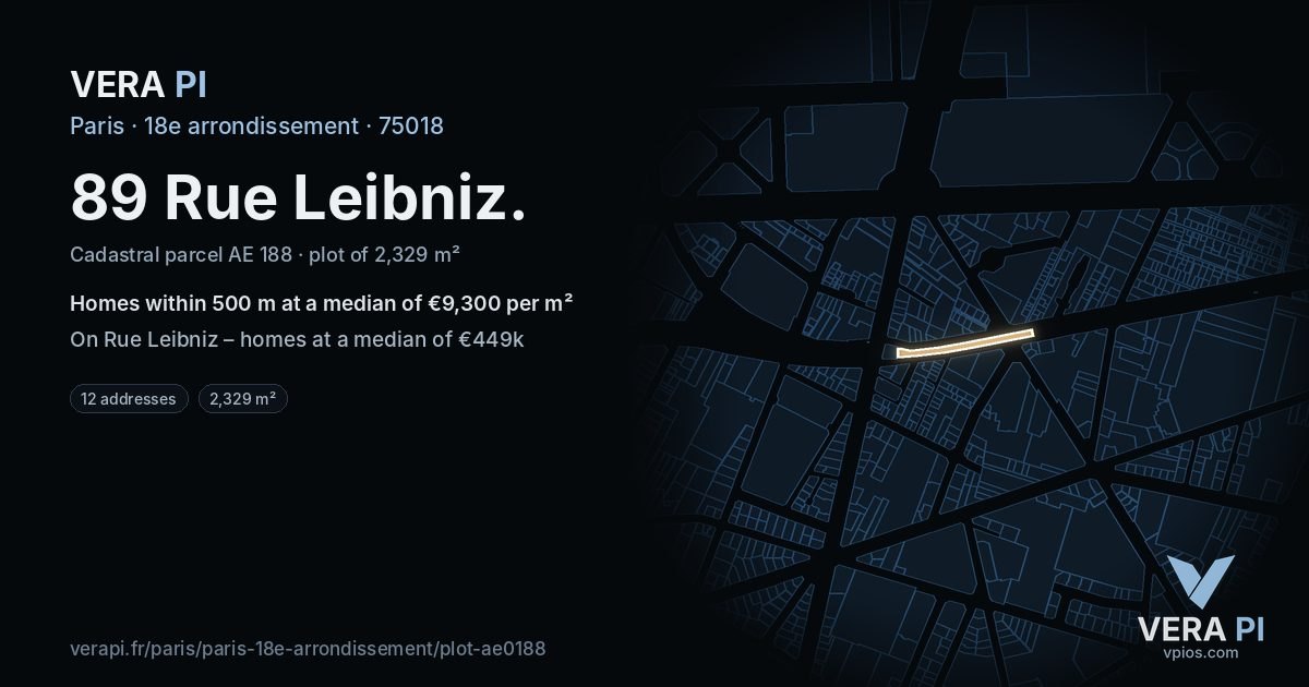 89 Rue Leibniz, 18e arrondissement at night – the plot lit, the parcels around coloured by the prices near them