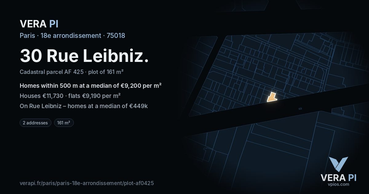 30 Rue Leibniz, 18e arrondissement at night – the plot lit, the parcels around coloured by the prices near them