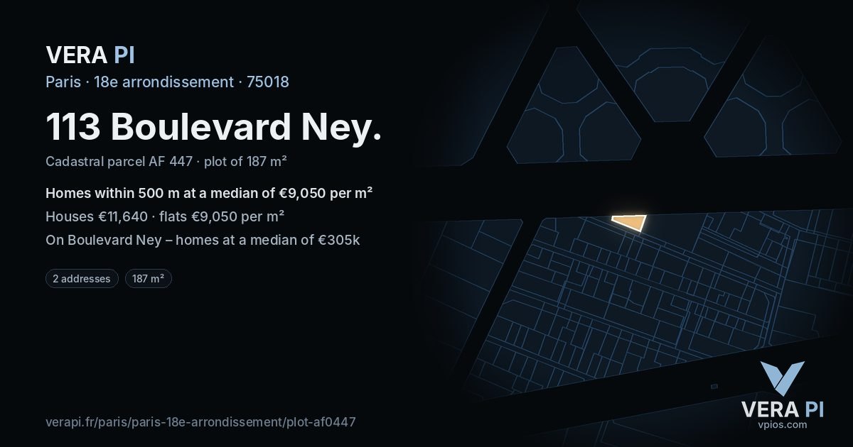 113 Boulevard Ney, 18e arrondissement at night – the plot lit, the parcels around coloured by the prices near them