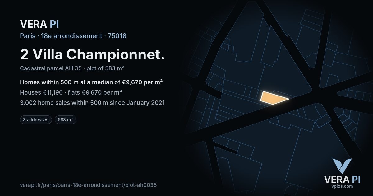 2 Villa Championnet, 18e arrondissement at night – the plot lit, the parcels around coloured by the prices near them