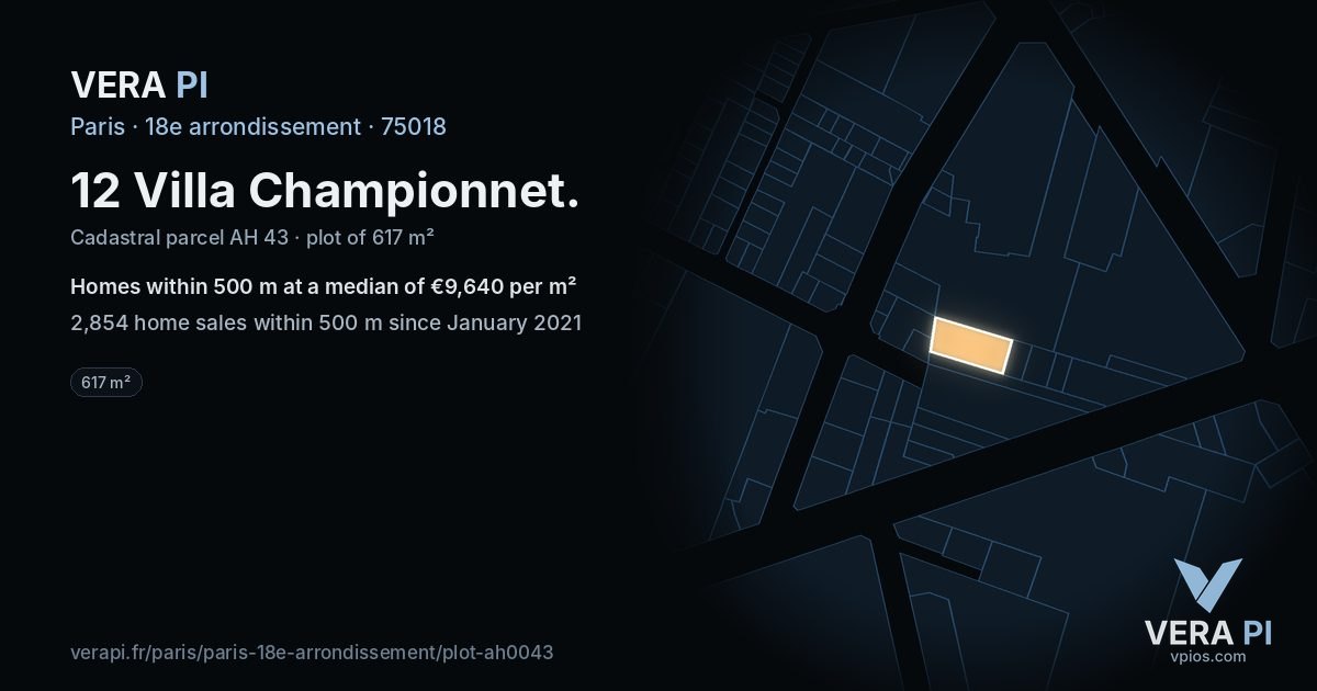 12 Villa Championnet, 18e arrondissement at night – the plot lit, the parcels around coloured by the prices near them
