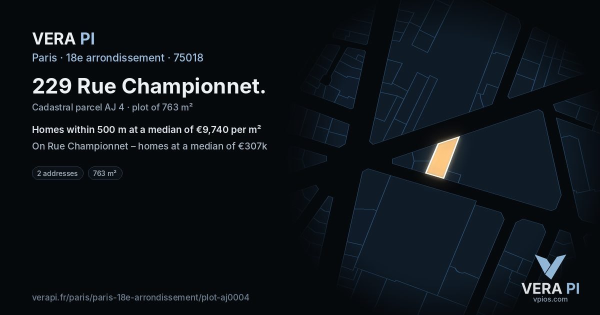 229 Rue Championnet, 18e arrondissement at night – the plot lit, the parcels around coloured by the prices near them