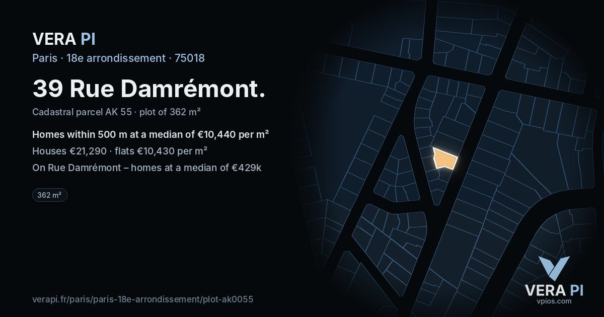 39 Rue Damrémont, 18e arrondissement at night – the plot lit, the parcels around coloured by the prices near them