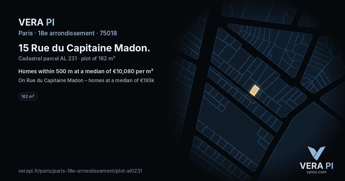 15 Rue du Capitaine Madon, 18e arrondissement at night – the plot lit, the parcels around coloured by the prices near them