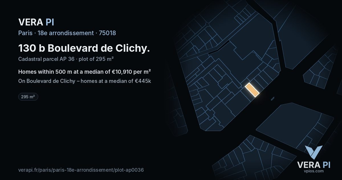 130 b Boulevard de Clichy, 18e arrondissement at night – the plot lit, the parcels around coloured by the prices near them