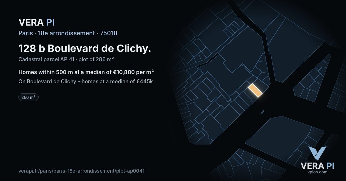 128 b Boulevard de Clichy, 18e arrondissement at night – the plot lit, the parcels around coloured by the prices near them