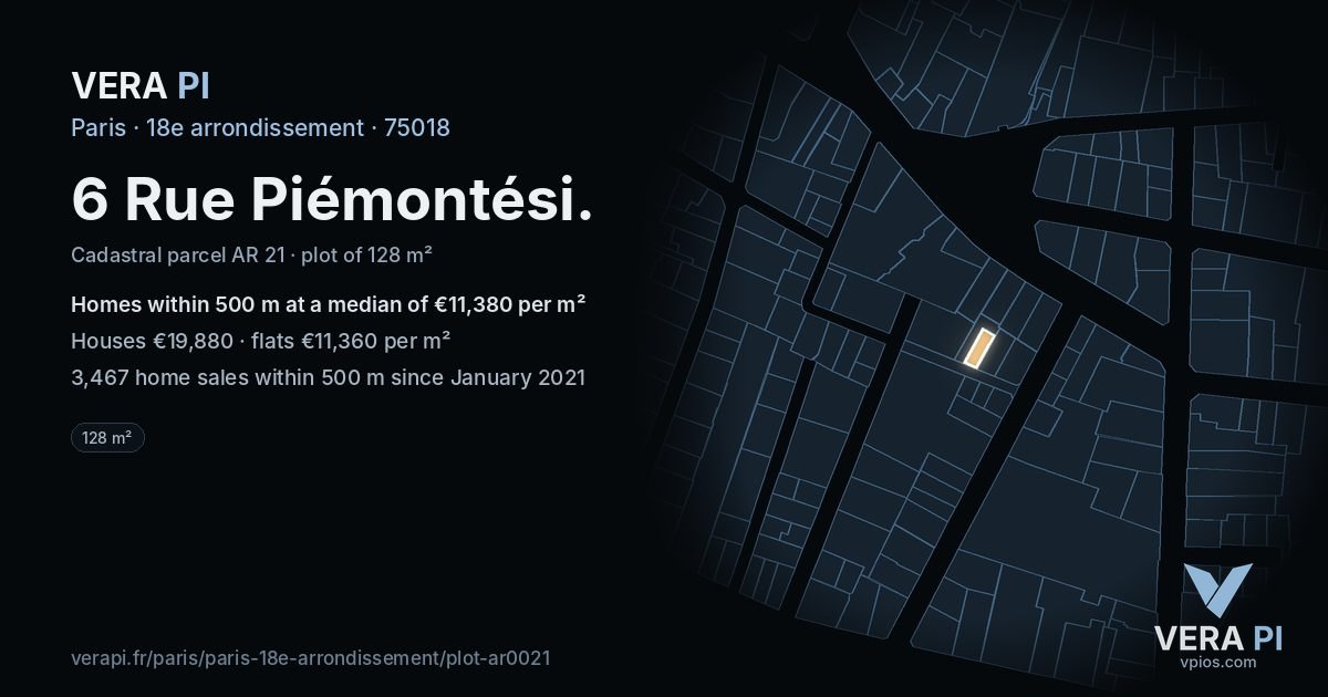 6 Rue Piémontési, 18e arrondissement at night – the plot lit, the parcels around coloured by the prices near them