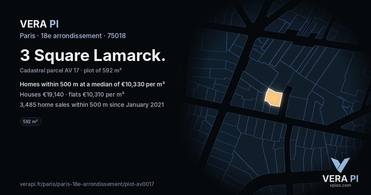 3 Square Lamarck, 18e arrondissement at night – the plot lit, the parcels around coloured by the prices near them