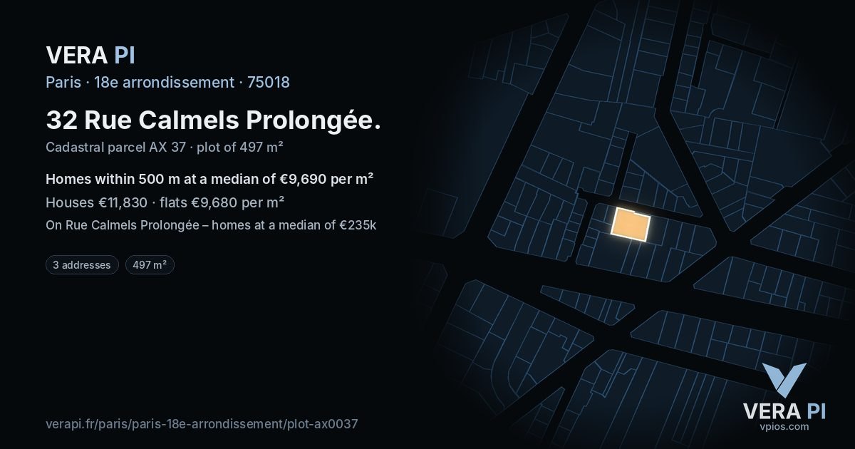 32 Rue Calmels Prolongée, 18e arrondissement at night – the plot lit, the parcels around coloured by the prices near them