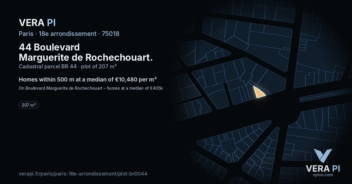 44 Boulevard Marguerite de Rochechouart, 18e arrondissement at night – the plot lit, the parcels around coloured by the prices near them