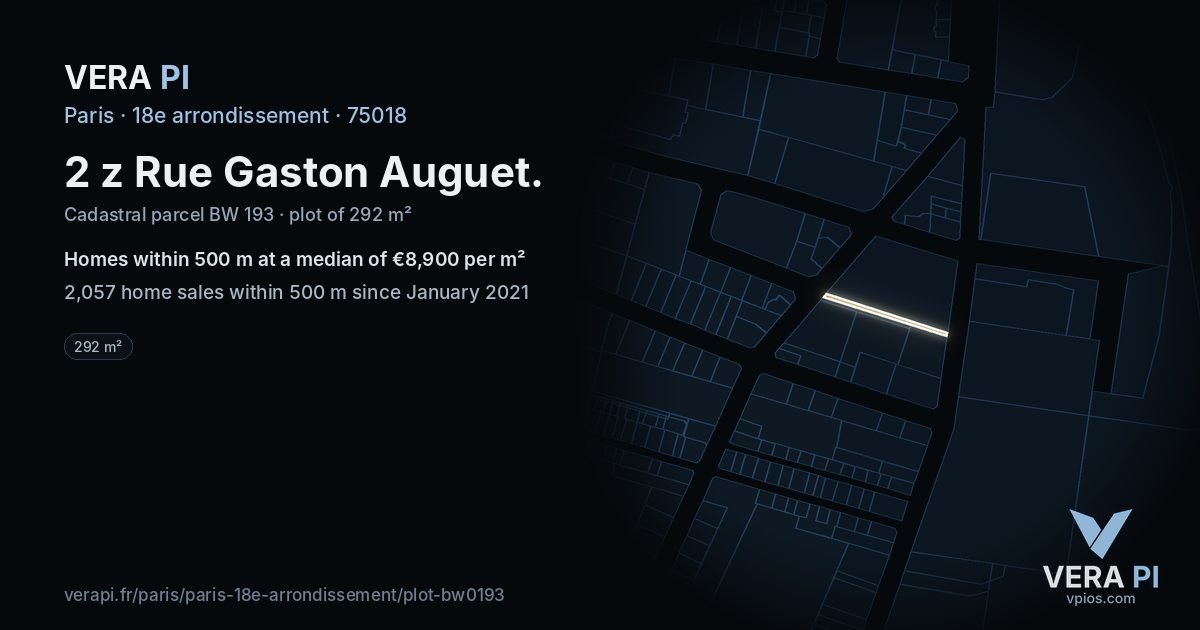 2 z Rue Gaston Auguet, 18e arrondissement at night – the plot lit, the parcels around coloured by the prices near them