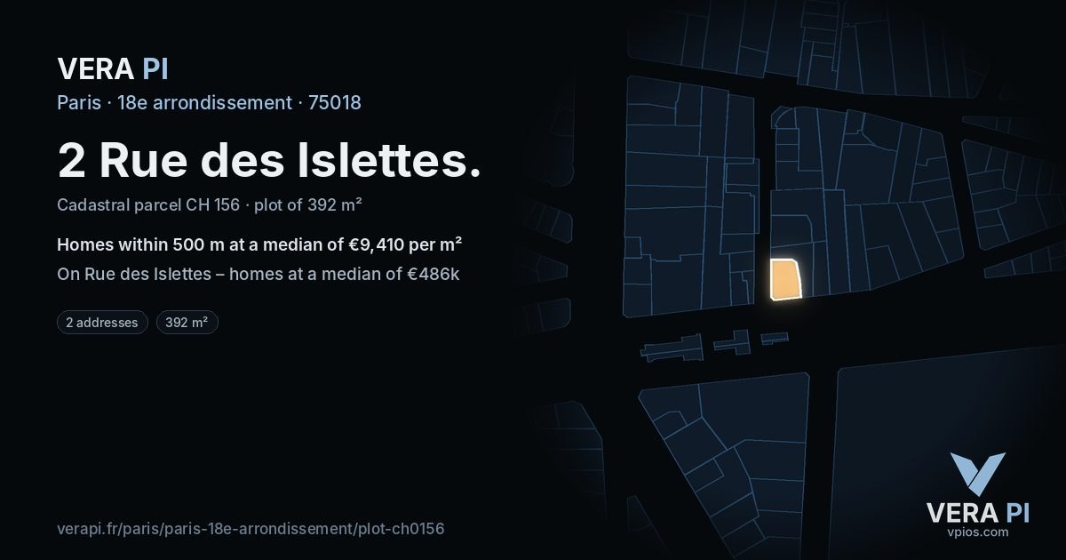 2 Rue des Islettes, 18e arrondissement at night – the plot lit, the parcels around coloured by the prices near them