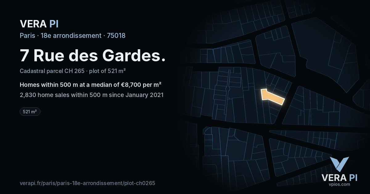 7 Rue des Gardes, 18e arrondissement at night – the plot lit, the parcels around coloured by the prices near them