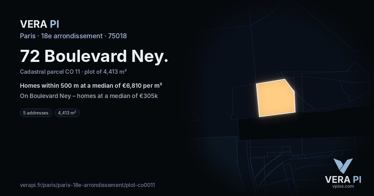 72 Boulevard Ney, 18e arrondissement at night – the plot lit, the parcels around coloured by the prices near them