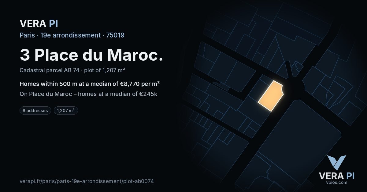 3 Place du Maroc, 19e arrondissement at night – the plot lit, the parcels around coloured by the prices near them