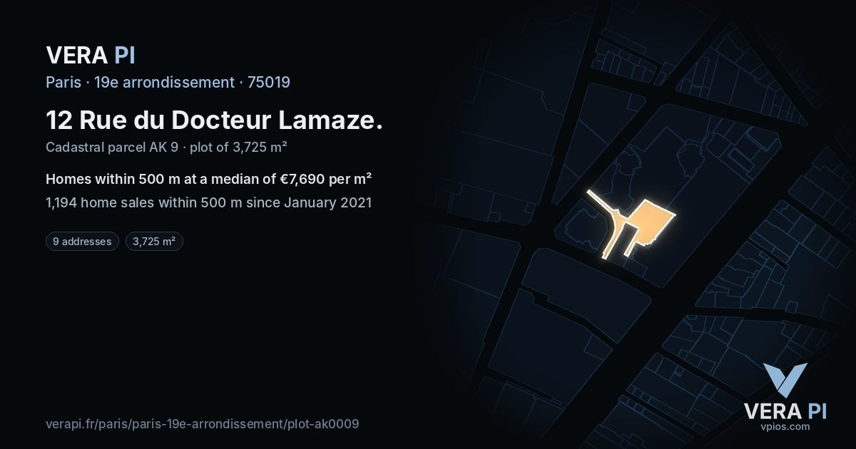 12 Rue du Docteur Lamaze, 19e arrondissement at night – the plot lit, the parcels around coloured by the prices near them