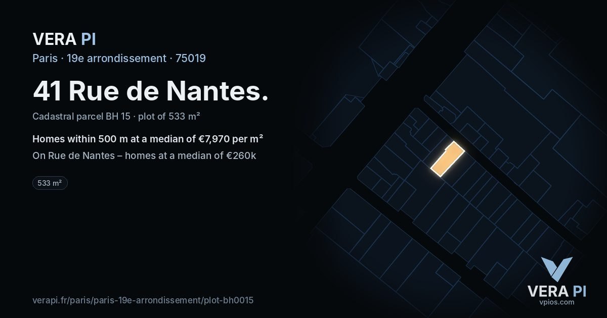 41 Rue de Nantes, 19e arrondissement at night – the plot lit, the parcels around coloured by the prices near them
