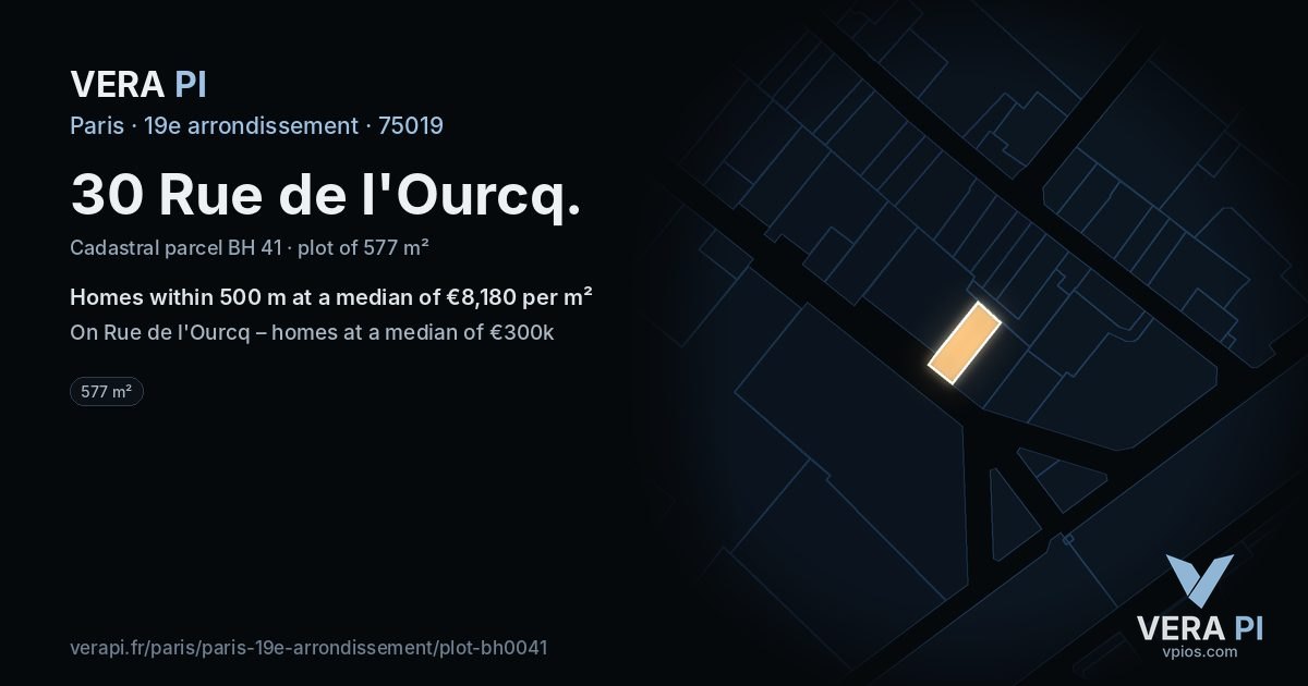 30 Rue de l'Ourcq, 19e arrondissement at night – the plot lit, the parcels around coloured by the prices near them