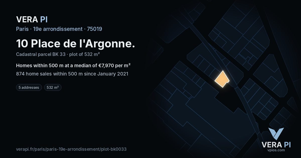 10 Place de l'Argonne, 19e arrondissement at night – the plot lit, the parcels around coloured by the prices near them