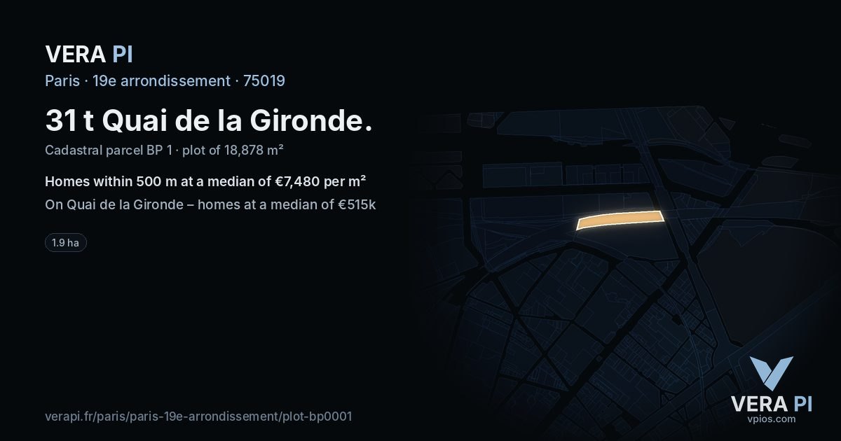 31 t Quai de la Gironde, 19e arrondissement at night – the plot lit, the parcels around coloured by the prices near them