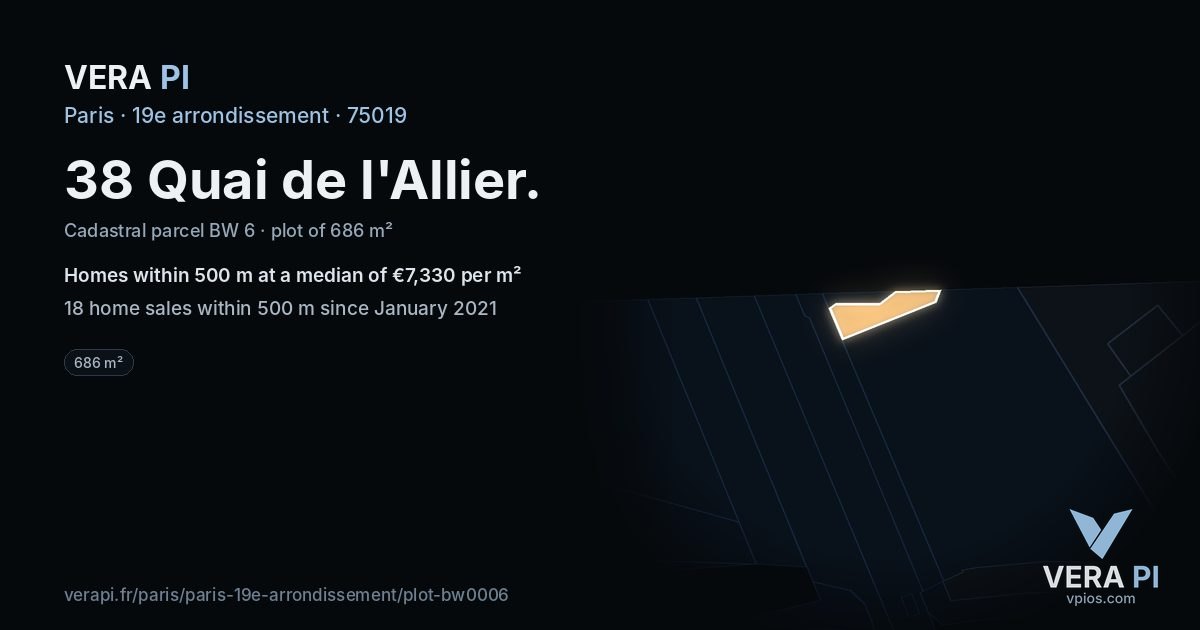 38 Quai de l'Allier, 19e arrondissement at night – the plot lit, the parcels around coloured by the prices near them
