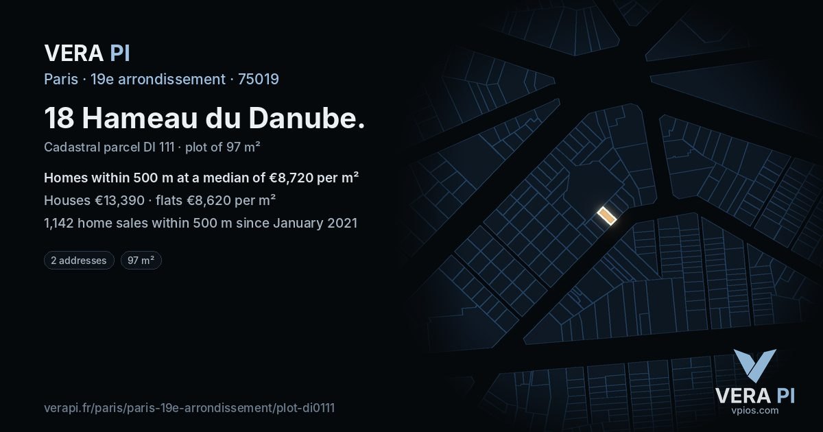 18 Hameau du Danube, 19e arrondissement at night – the plot lit, the parcels around coloured by the prices near them